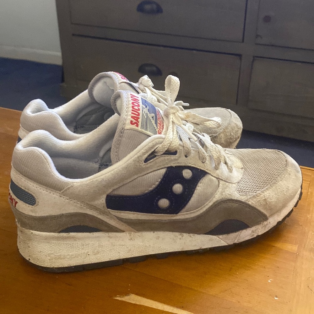 Men’s Saucony shoes